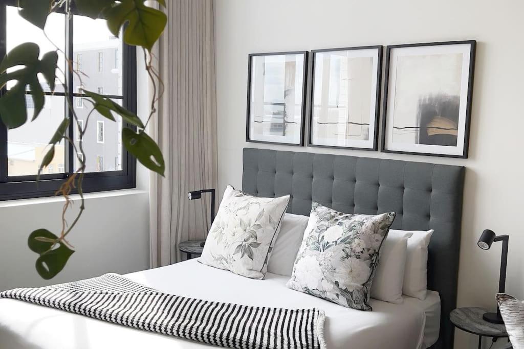 Luxury Tiny / Co_living / Views Apartment Cape Town
