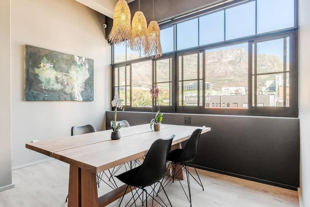 Luxury Tiny / Co_living / Views