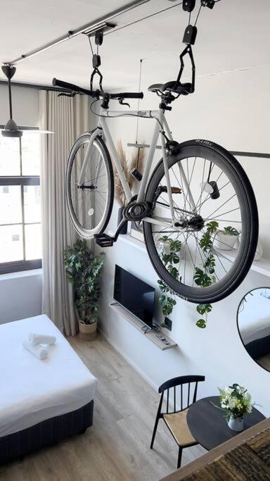 Luxury Tiny / Co_living / Views Apartment